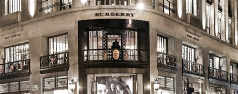 burberry boutique montenapoleone|Via Montenapoleone Store .